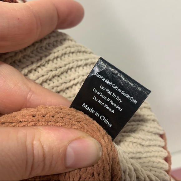 POL Oversized Color Block Cable Knit Sweater wide cropped sleeve Rust Cream - Picture 9 of 13